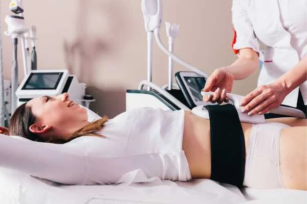 woman having body sculpting to help improve her body image and her mental health Liverpool